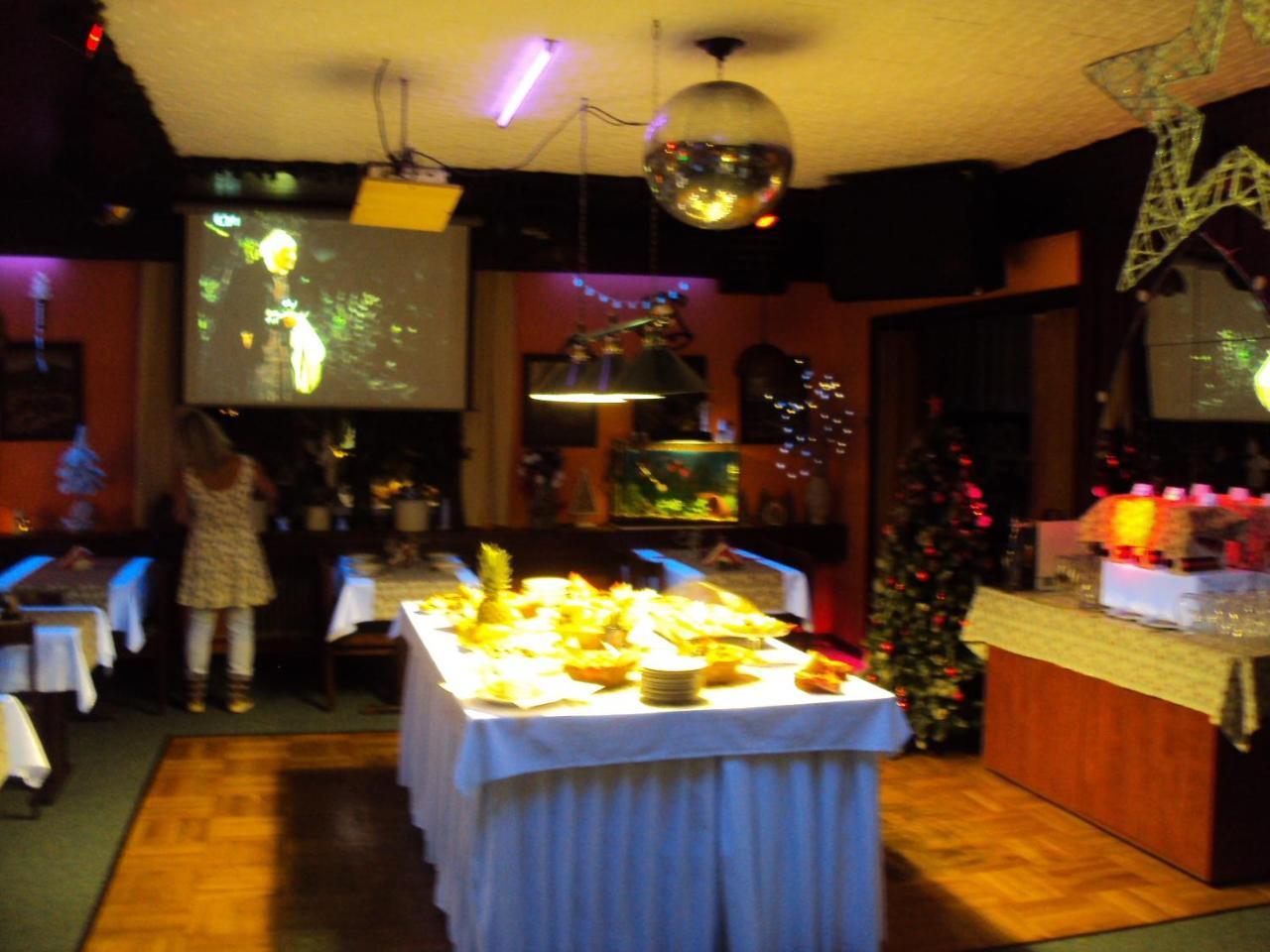 Hotel Zatisi 扬斯凯拉兹涅 外观 照片